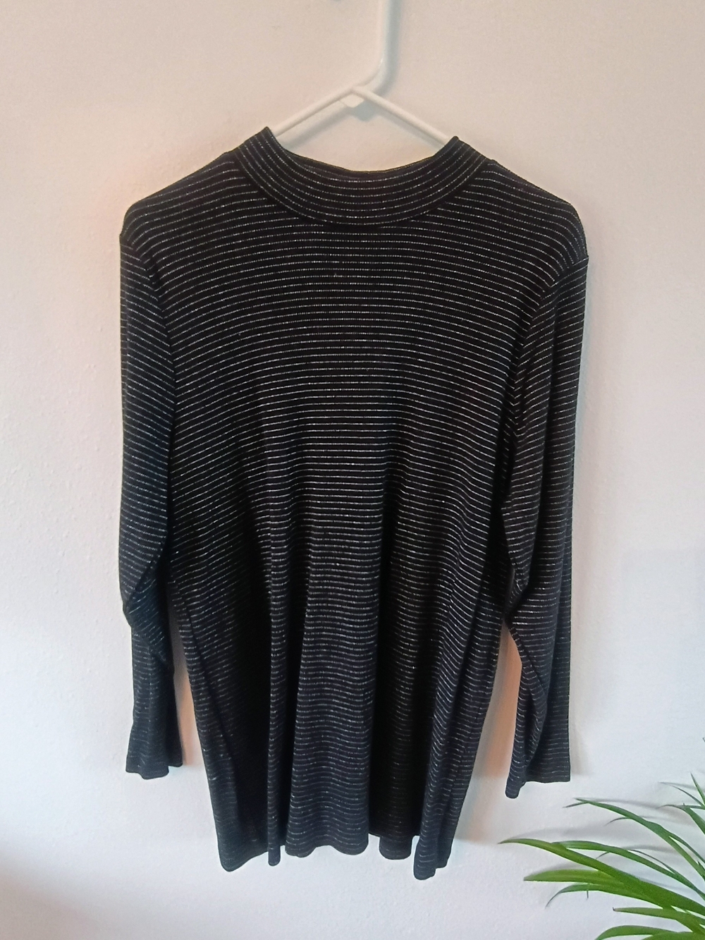 CJ Banks 1X Black Silver Metallic Stripe Mock Neck Long Sleeve Knit Tunic Top